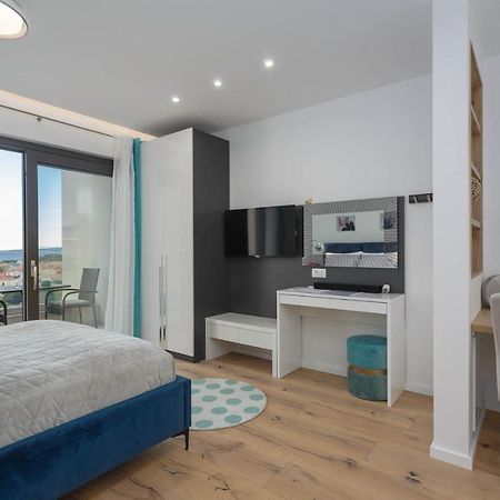 Luxury Residence Luca คิร์ก ภายนอก รูปภาพ