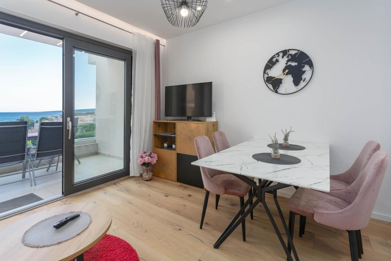 Luxury Residence Luca คิร์ก ภายนอก รูปภาพ