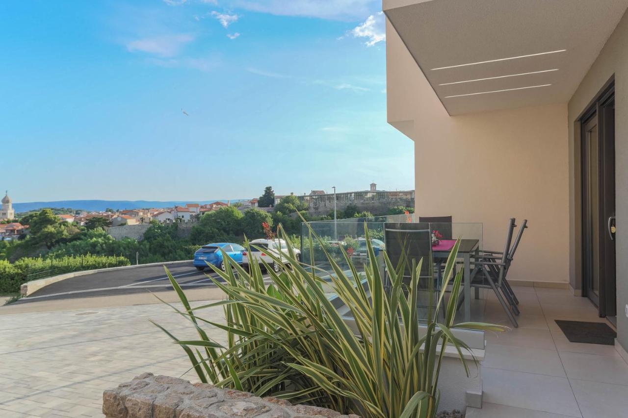 Luxury Residence Luca คิร์ก ภายนอก รูปภาพ
